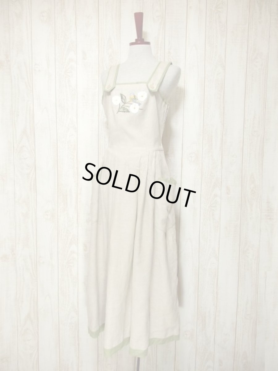 画像2: オーストリア製!!小鳥×お花刺繍装飾 デザインが可愛い 大人ナチュラルガーリー ディアンドル チロルワンピース ドイツ民族衣装 舞台 演奏会 フォークダンス オクトーバーフェスト 【5283】 (2)