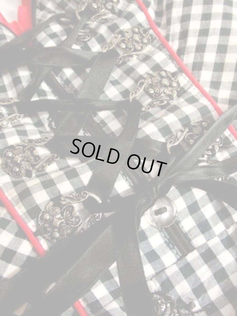 画像11: チェック柄×お花刺繍×リボン装飾がとびっきり可愛い Black×White×Greyのモノトーンカラー ウエストリボン結び ディアンドル チロルドレス ドイツ民族衣装 舞台 演奏会 フォークダンス オクトーバーフェスト 【5291】 (11)