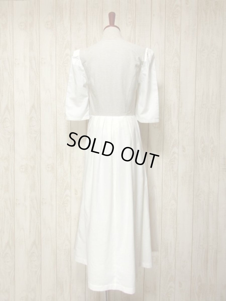 画像5: ストライプテープ×大きなレトロアンティークボタン装飾 スカートふんわり ディアンドル チロルワンピース ドイツ民族衣装 舞台 演奏会 フォークダンス オクトーバーフェスト 【5321】 (5)