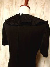 画像6: フリル装飾 ティアードデザイン ブラック レトロ 半袖 ヨーロッパ古着 ヴィンテージドレス 【5353】 (6)