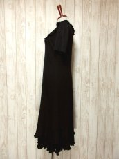 画像7: フリル装飾 ティアードデザイン ブラック レトロ 半袖 ヨーロッパ古着 ヴィンテージドレス 【5353】 (7)
