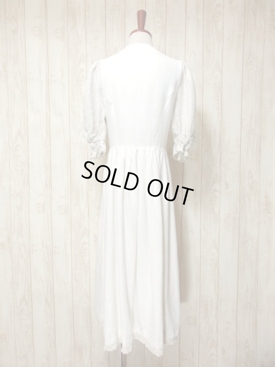 画像5: 大人フォークロア×かぎ編み切り返しデザイン レトロアンティークなウッド調ボタン装飾 ディアンドル チロルワンピース ドイツ民族衣装 舞台 演奏会 フォークダンス オクトーバーフェスト 【5375】 (5)