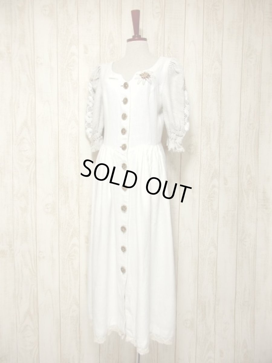 画像2: 大人フォークロア×かぎ編み切り返しデザイン レトロアンティークなウッド調ボタン装飾 ディアンドル チロルワンピース ドイツ民族衣装 舞台 演奏会 フォークダンス オクトーバーフェスト 【5375】 (2)