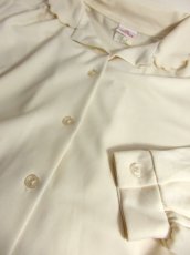 画像9: ナミナミの襟デザインが可愛い オフホワイトカラー USA古着 大人ヴィンテージブラウス【5422】 (9)