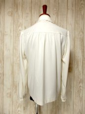 画像5: ナミナミの襟デザインが可愛い オフホワイトカラー USA古着 大人ヴィンテージブラウス【5422】 (5)