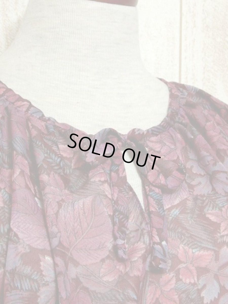 画像3: リーフ柄 首元リボン 上品 レトロ 長袖 ヨーロッパ古着 ヴィンテージワンピース 【5453】 (3)