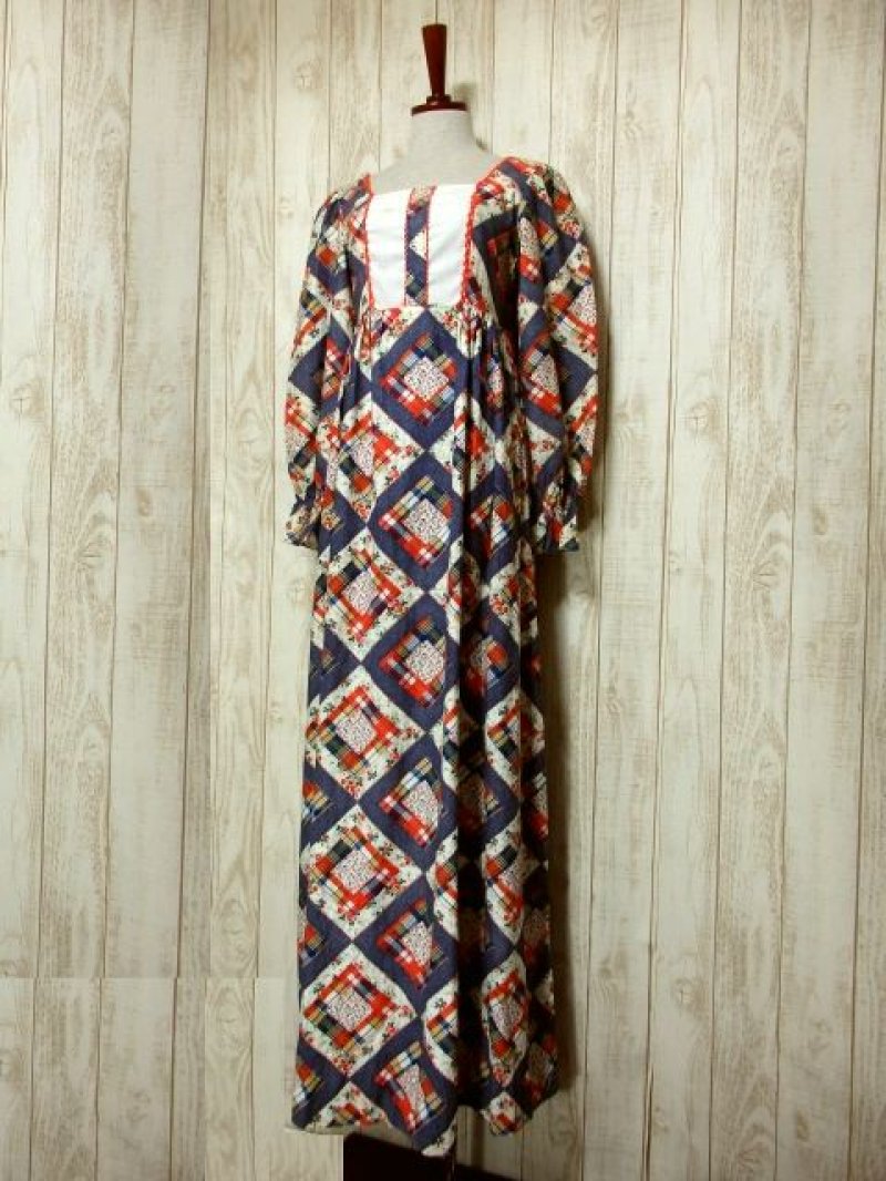 画像1: パッチワーク柄 花柄 レース 切り替えし レトロ 長袖 USA古着 ヴィンテージマキシワンピース 【5508】