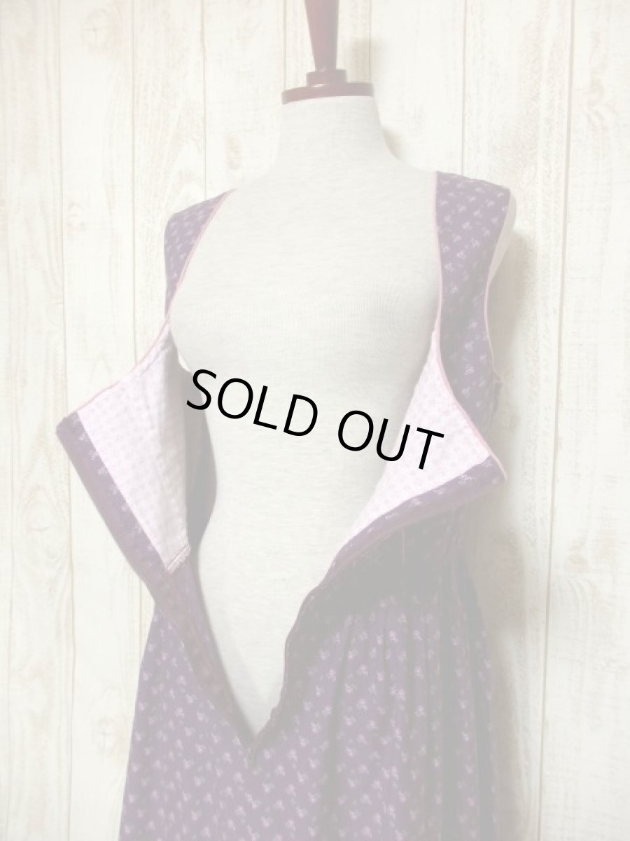 画像4: 小花柄プリント×パープルカラー フロントジッパー 大人レトロガーリー ディアンドル チロルワンピース ドイツ民族衣装 舞台 演奏会 フォークダンス オクトーバーフェスト 【5524】 (4)