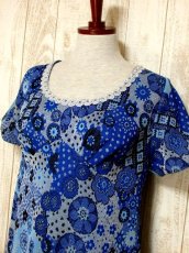 画像7: 花模様織り 衣装にもおすすめ 花柄 ブルー 華やか レトロ 半袖 ヨーロッパ古着 ヴィンテージドレス (7)