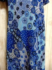 画像9: 花模様織り 衣装にもおすすめ 花柄 ブルー 華やか レトロ 半袖 ヨーロッパ古着 ヴィンテージドレス (9)