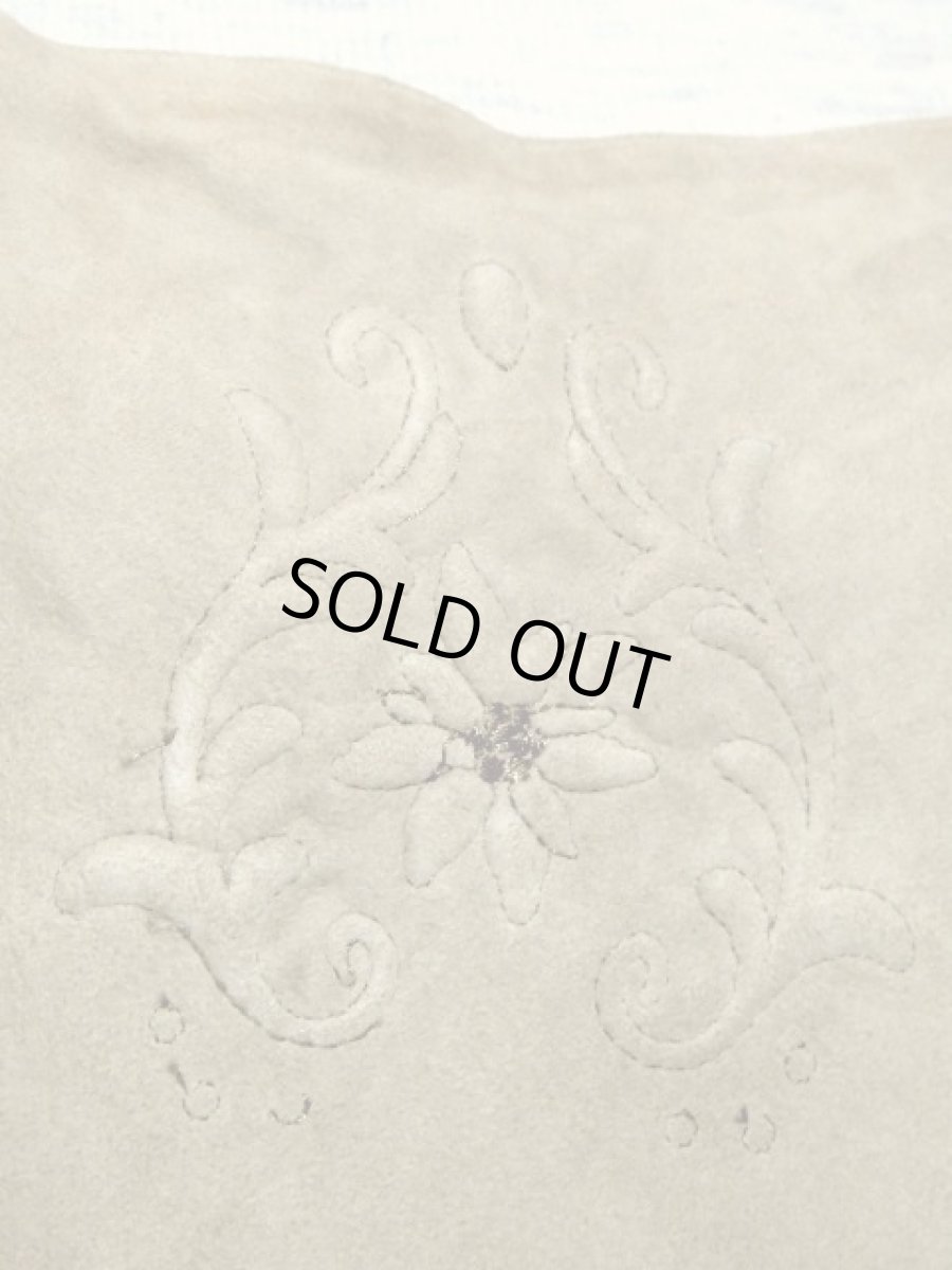 画像9: 存在感のある凹凸×お花刺繍デザイン ブレード×切り返しデザイン ディアンドル チロルワンピース ドイツ民族衣装 舞台 演奏会 フォークダンス オクトーバーフェスト 【5625】 (9)