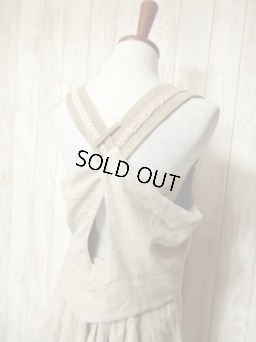 画像6: 存在感のある凹凸×お花刺繍デザイン ブレード×切り返しデザイン ディアンドル チロルワンピース ドイツ民族衣装 舞台 演奏会 フォークダンス オクトーバーフェスト 【5625】 (6)