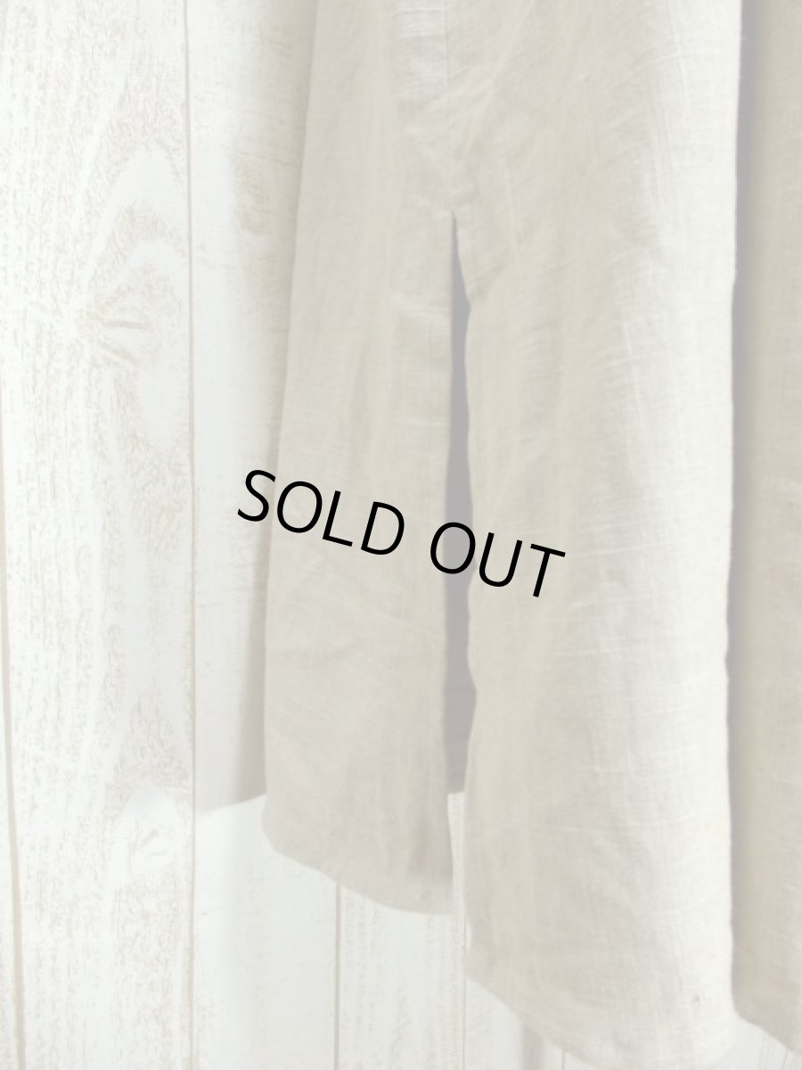 画像12: 存在感のある凹凸×お花刺繍デザイン ブレード×切り返しデザイン ディアンドル チロルワンピース ドイツ民族衣装 舞台 演奏会 フォークダンス オクトーバーフェスト 【5625】 (12)