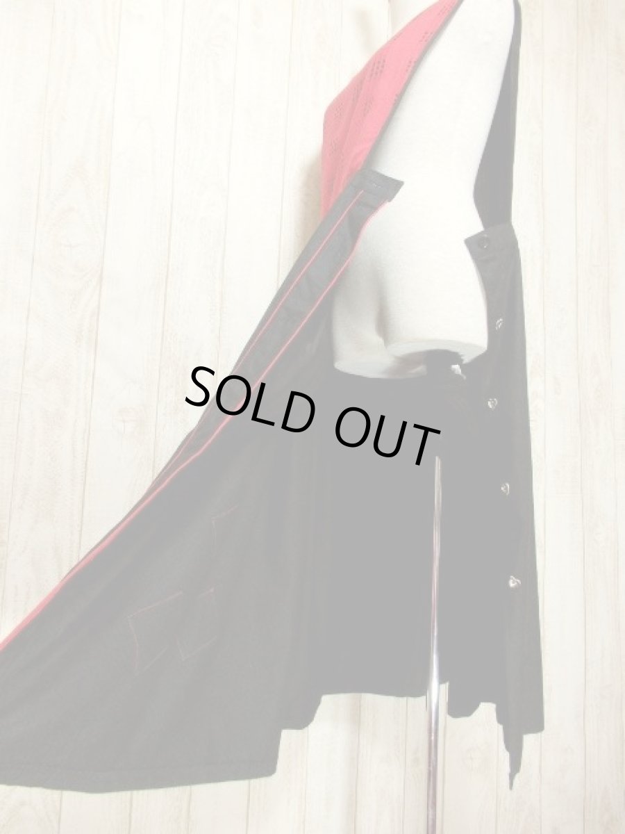 画像12: ドイツ製 エプロンのような切り返しデザインが魅力的 ウッド調ハートボタン 大人クラシカル  ディアンドル チロルワンピース ドイツ民族衣装 舞台 演奏会 フォークダンス オクトーバーフェスト 【5679】 (12)