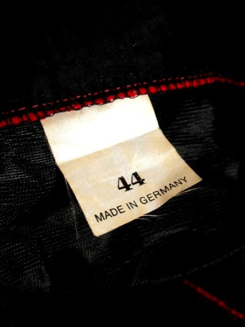 画像3: ドイツ製 エプロンのような切り返しデザインが魅力的 ウッド調ハートボタン 大人クラシカル ディアンドル チロルワンピース ドイツ民族衣装 舞台 演奏会 フォークダンス オクトーバーフェスト 【5679】