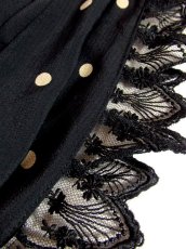 画像14: 上品×大人レトロガーリーDot!!　お花刺繍入りブラックレース装飾♪　めずらしいデザインの大人ヴィンテージドレス (14)