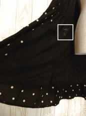 画像15: 上品×大人レトロガーリーDot!!　お花刺繍入りブラックレース装飾♪　めずらしいデザインの大人ヴィンテージドレス (15)
