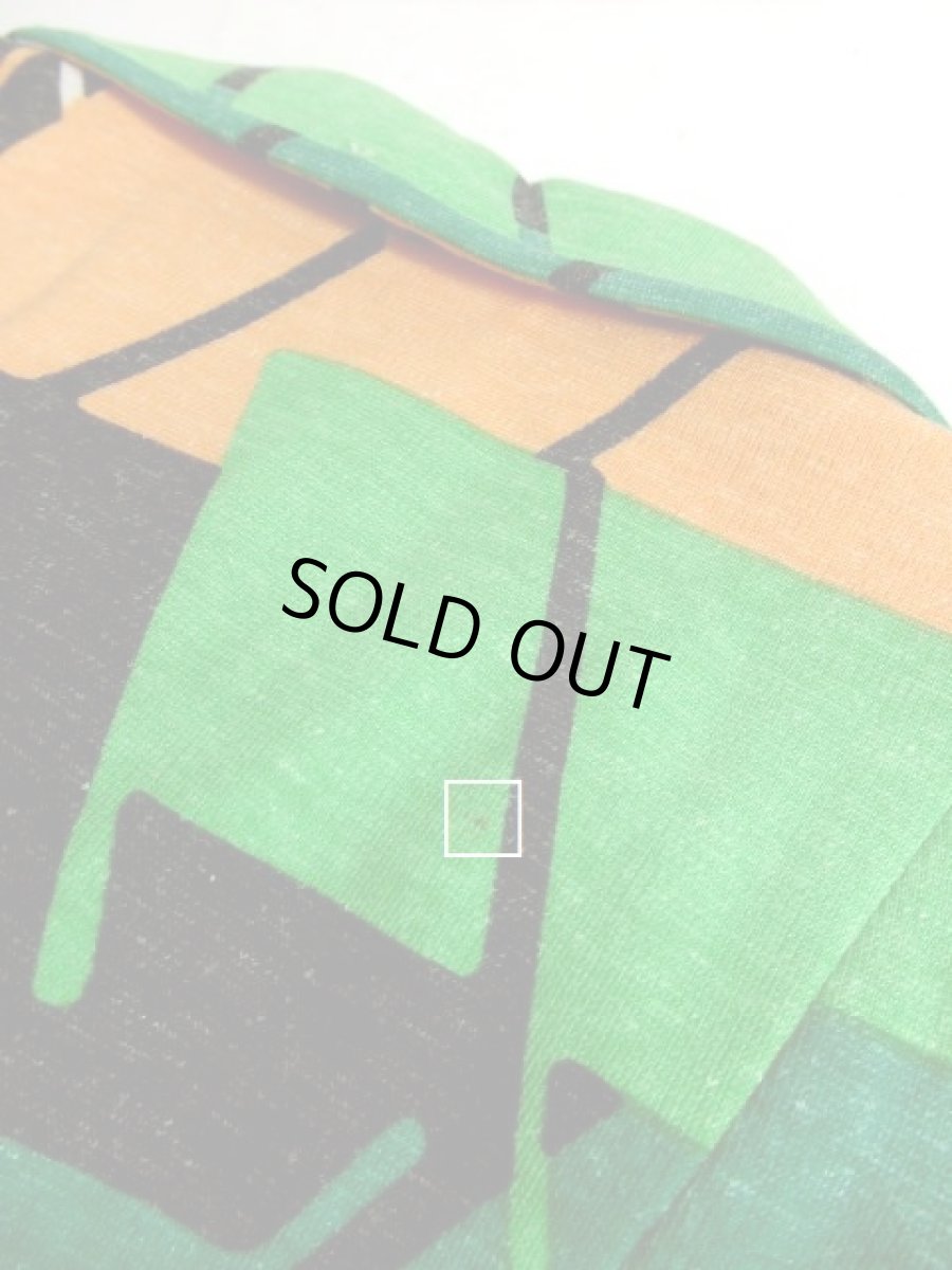 画像19: レトロセットアップ 70年代 グリーン ブラック ホワイト オレンジ 長袖 ポップ古着 (19)