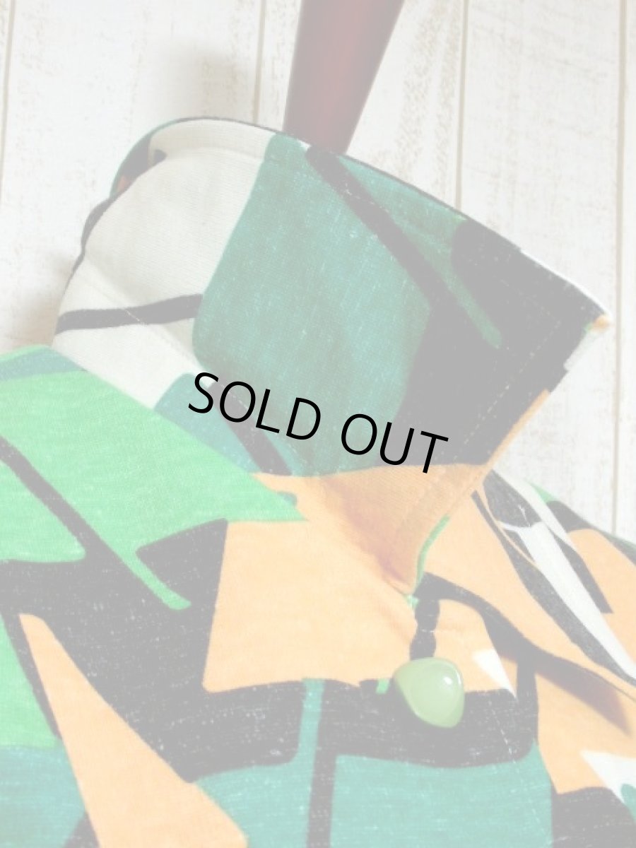 画像8: レトロセットアップ 70年代 グリーン ブラック ホワイト オレンジ 長袖 ポップ古着 (8)