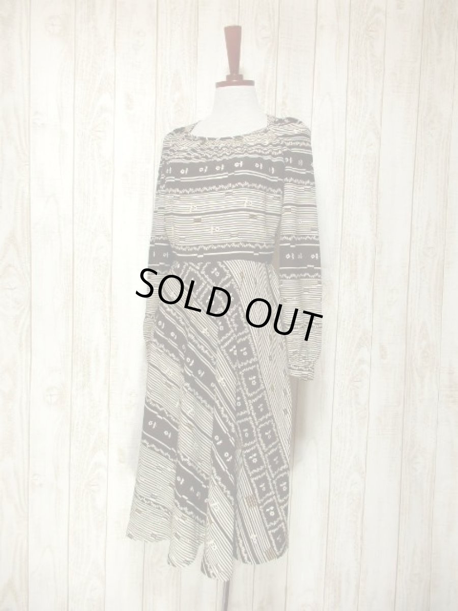 画像2: レトロワンピース ストライプ ボーダー 花柄 切り替えし 70's 長袖 古着 (2)