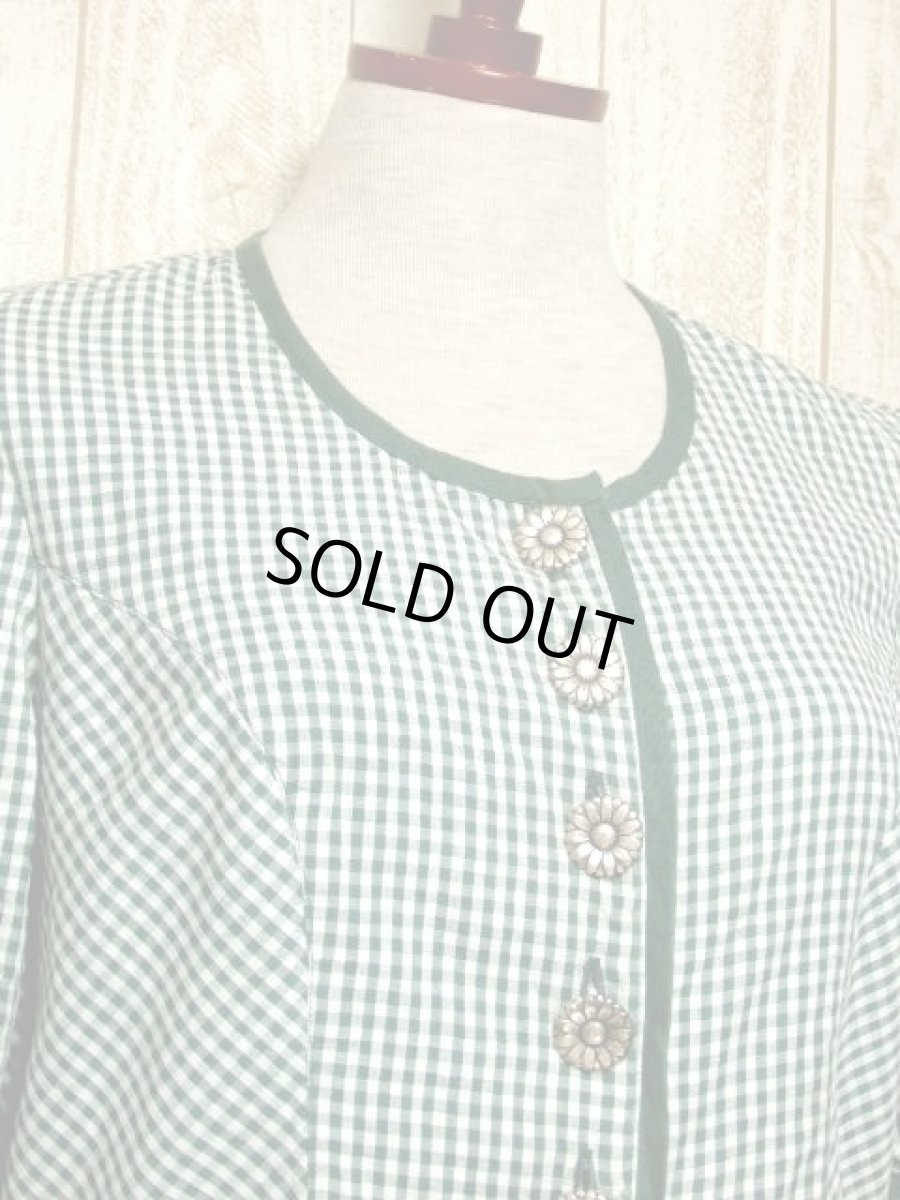 画像3: ギンガムチェック グリーン ホワイト パフスリーブ袖 袖先リボン 花型ボタン 前開き ガーリー クラシカル ディアンドル チロルワンピース ドイツ民族衣装 舞台 演奏会 フォークダンス オクトーバーフェスト 【5810】 (3)