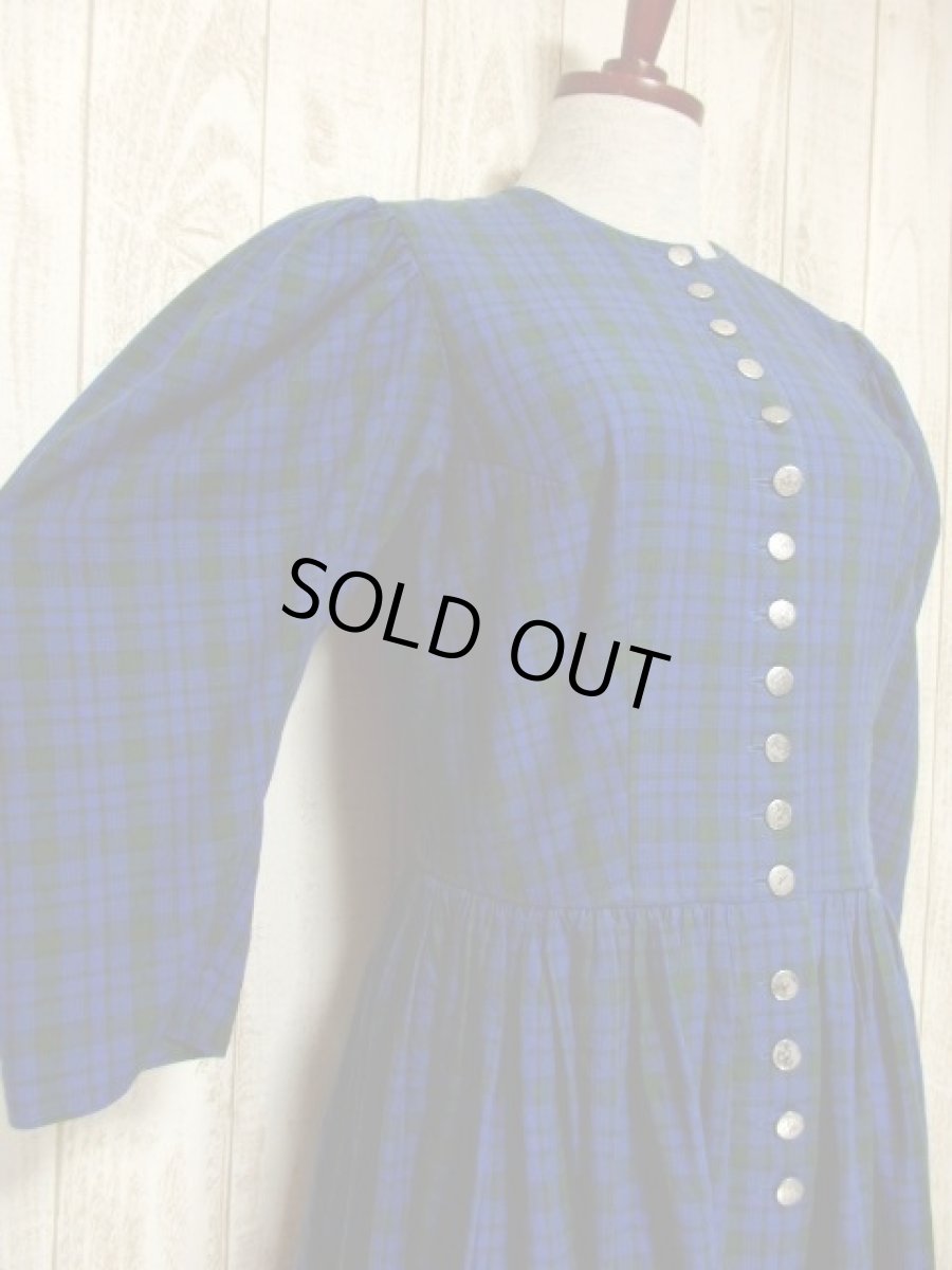 画像4: チェック柄×大人ガーリー 素晴らしいシルエット ふんわりパフスリーブ ディアンドル チロルワンピース ドイツ民族衣装 舞台 演奏会 フォークダンス オクトーバーフェスト 【5811】 (4)