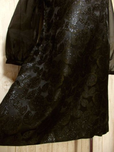 画像2: 花模様 リーフ模様 織り ブラック 長袖 レトロ クラシカル ヨーロッパ古着 ヴィンテージドレス 【5868】 