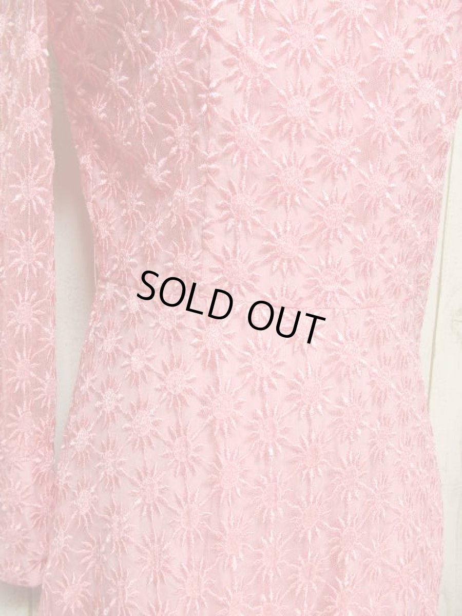 画像8: ヨーロッパ古着 ヴィンテージ ドレス 総レース 刺繍 ピンク レトロ 長袖 (8)