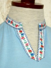 画像3: ヨーロッパ古着 爽やかなカラーリング 繡入りチロルテープ装飾が可愛い シャツ ヴィンテージトップス (3)