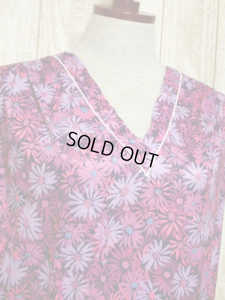 画像3: 花柄 パープルグラデーション 両肩リボン ウエストゴム レトロ ヨーロッパ古着 ヴィンテージワンピース【5938】 (3)