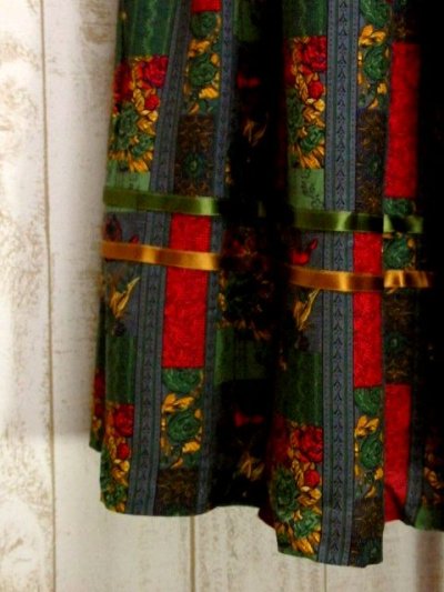 画像2: アンティークフラワー×ストライプ模様 リボンテープ装飾 落ち着いたカラーリング チロルスカート ドイツ民族衣装 舞台 演劇 演奏会 フォークダンス オクトーバーフェスト 【5958】