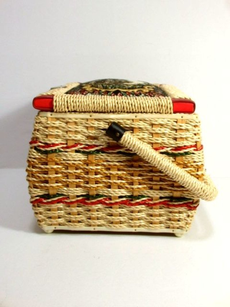 画像2: 1970年代sewing boxソーイングバスケット♪女の子×風景×ゴブラン織り!!裁縫・HandMade好きな方にもおすすめ【5979】