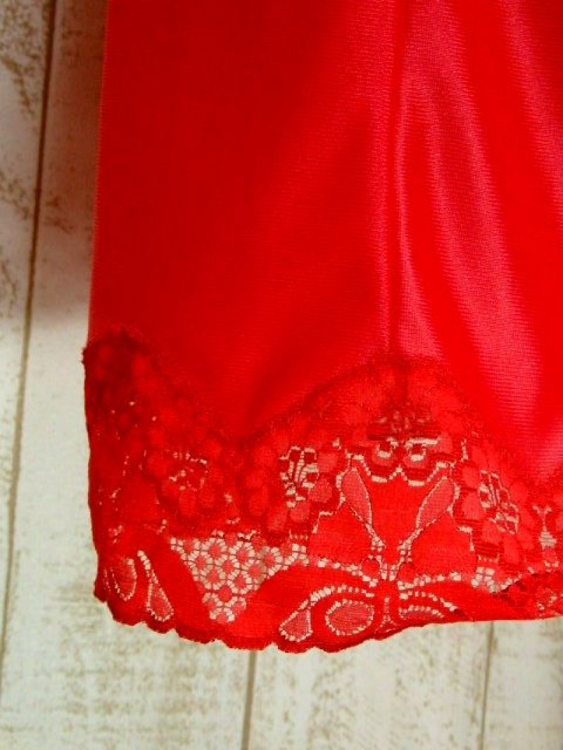 画像2: ヨーロッパ古着 重ね着にも便利で可愛い!!Flower lace装飾★ヨーロッパスリップドレス Red