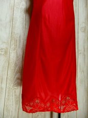 画像12: ヨーロッパ古着　重ね着にも便利で可愛い!!Flower lace装飾★ヨーロッパスリップドレス　Red (12)