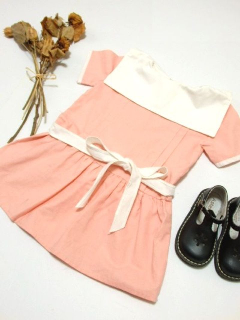 画像1: ☆　ヨーロッパ古着　フランス買い付け　vintageキッズ　セーラー襟が可愛いvintageワンピースsize100ｃｍ　kids＆baby　☆