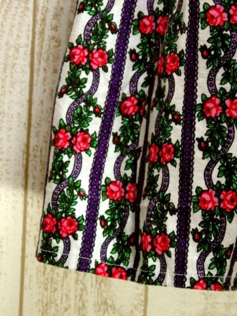 画像2: ヨーロッパ古着 綺麗なアンティークフラワー×ストライプ模様プリント♪レトロボタンもPOINT!!大人クラシカルなヴィンテージスカート【6019】