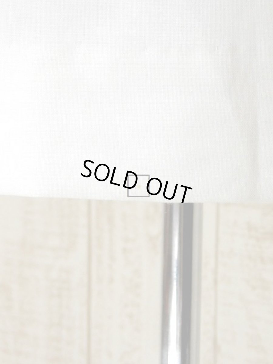 画像20: スペイン製 お花刺繍 カットワークデザイン ホワイト 白 前開き クラシカル レトロ ノースリーブ ヨーロッパ古着 ヴィンテージワンピース 【6028】 (20)