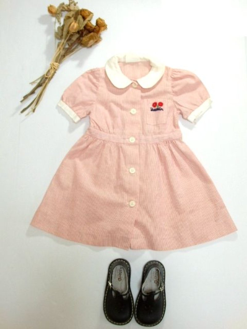 画像1: ☆　フランス子供古着　vintageキッズ　ストライプ柄×胸元ワッペン装飾　ヴィンテージワンピース　size90ｃｍ　kids＆baby　☆