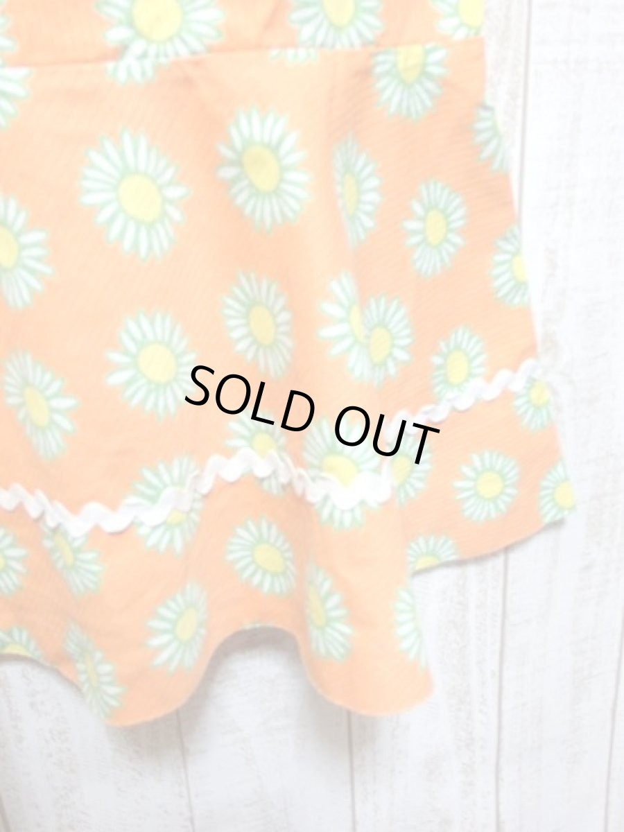 画像3: ☆　ヨーロッパ子供古着　vintageキッズ　レトロポップフラワー　リボン装飾　ヴィンテージキッズチュニックワンピース　size120ｃｍ　kids＆baby　☆ (3)