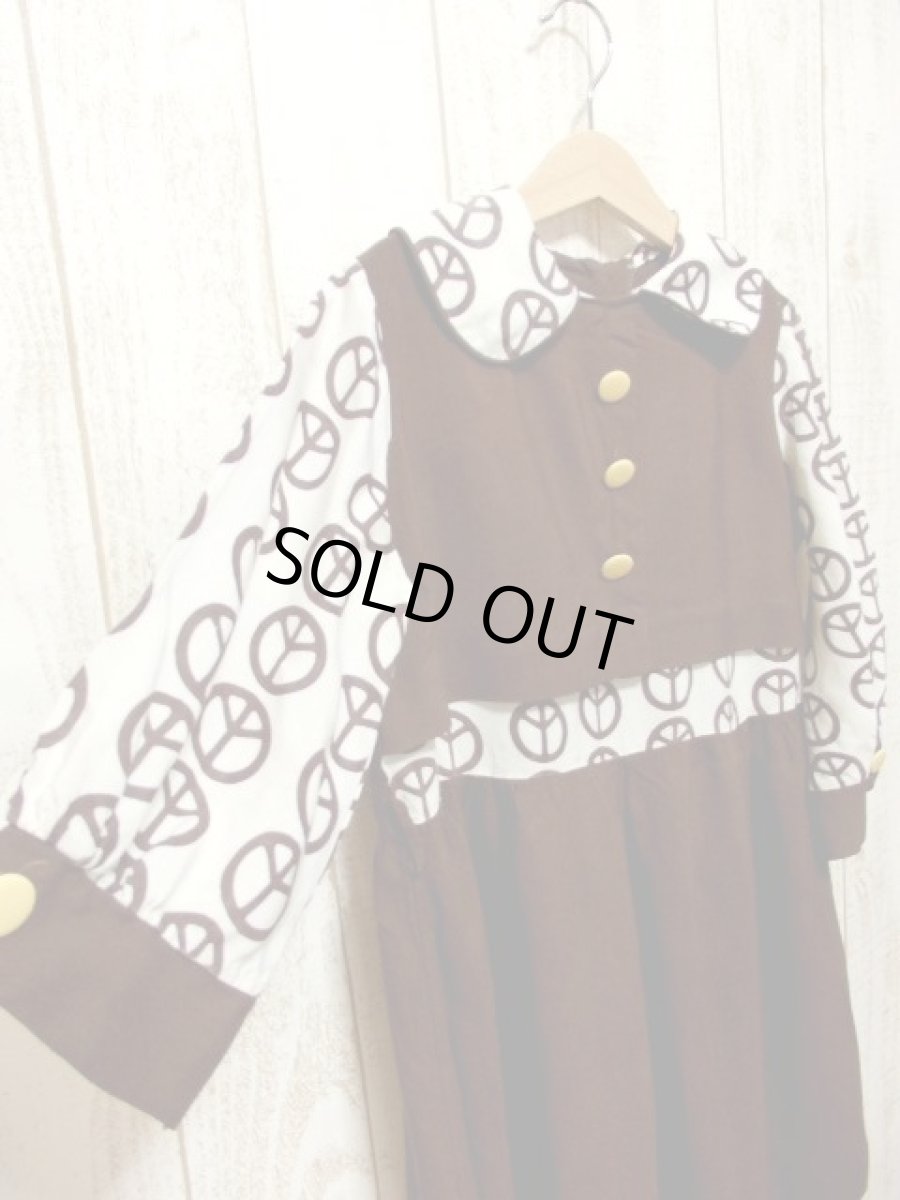 画像4: ☆　ヨーロッパ子供古着　vintageキッズ　retro柄モダン　ヴィンテージワンピース　size130ｃｍ　kids＆baby　☆ (4)
