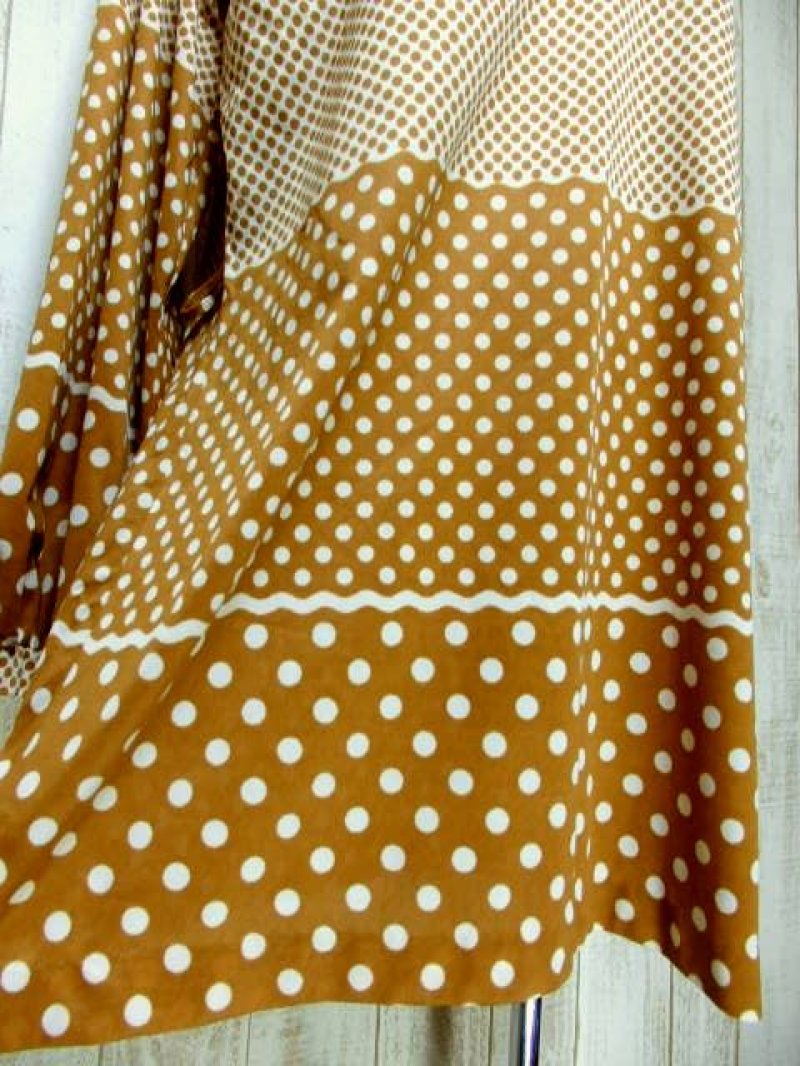 画像2: ドット柄 ナミナミ柄 ふんわり袖 マスタードカラー 長袖 レトロ ヨーロッパ古着 ヴィンテージチュニック丈ワンピース 【6118】