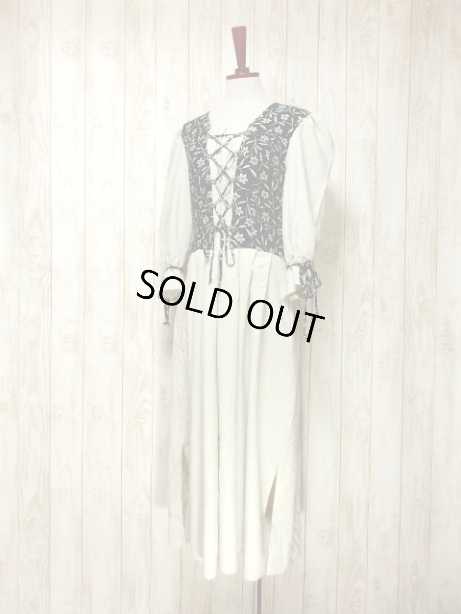 画像2: 大人フォークロア×切り替えしデザイン 両袖先×ウエストリボン結び ディアンドル チロルワンピース ドイツ民族衣装 舞台 演奏会 フォークダンス オクトーバーフェスト 【6132】 (2)