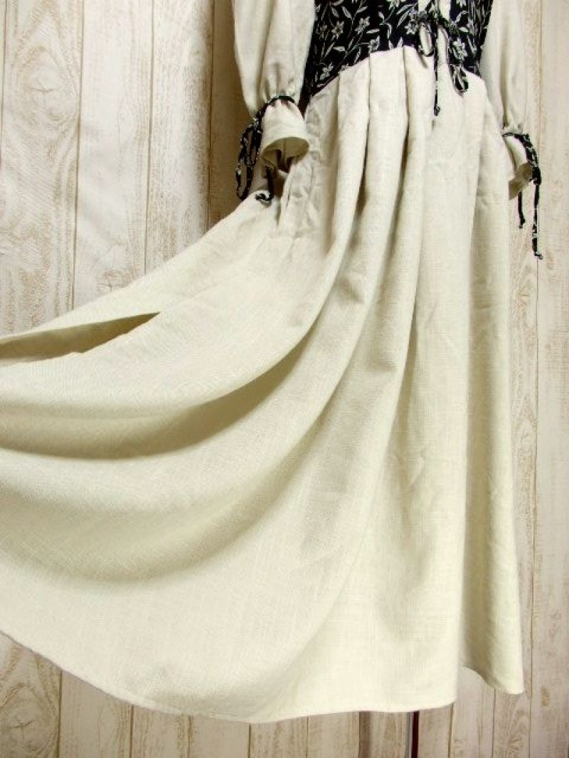 画像2: 大人フォークロア×切り替えしデザイン 両袖先×ウエストリボン結び ディアンドル チロルワンピース ドイツ民族衣装 舞台 演奏会 フォークダンス オクトーバーフェスト 【6132】