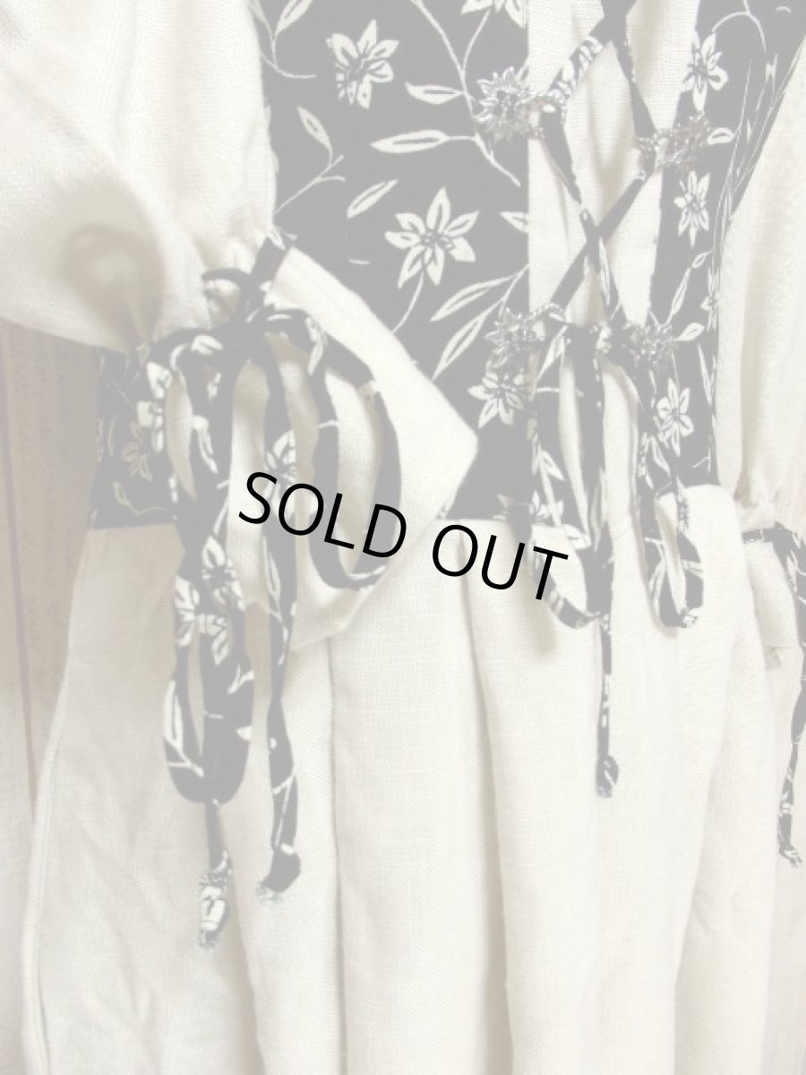 画像8: 大人フォークロア×切り替えしデザイン 両袖先×ウエストリボン結び ディアンドル チロルワンピース ドイツ民族衣装 舞台 演奏会 フォークダンス オクトーバーフェスト 【6132】 (8)