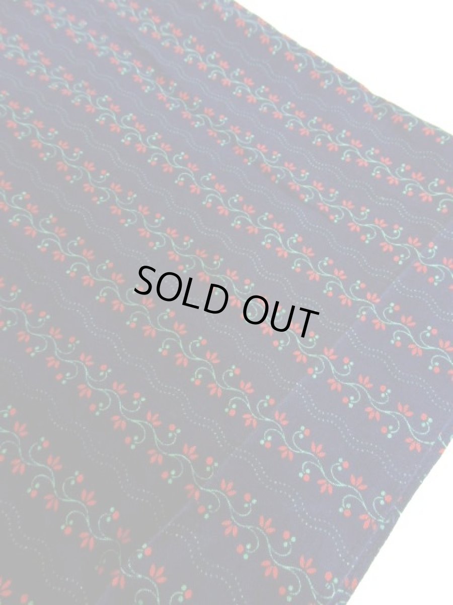 画像13: Navy×Red切り替えしデザイン お花刺繍装飾×フロントジッパー 大人フォークロア ディアンドル チロルワンピース ドイツ民族衣装 舞台 演奏会 フォークダンス オクトーバーフェスト 【6150】 (13)