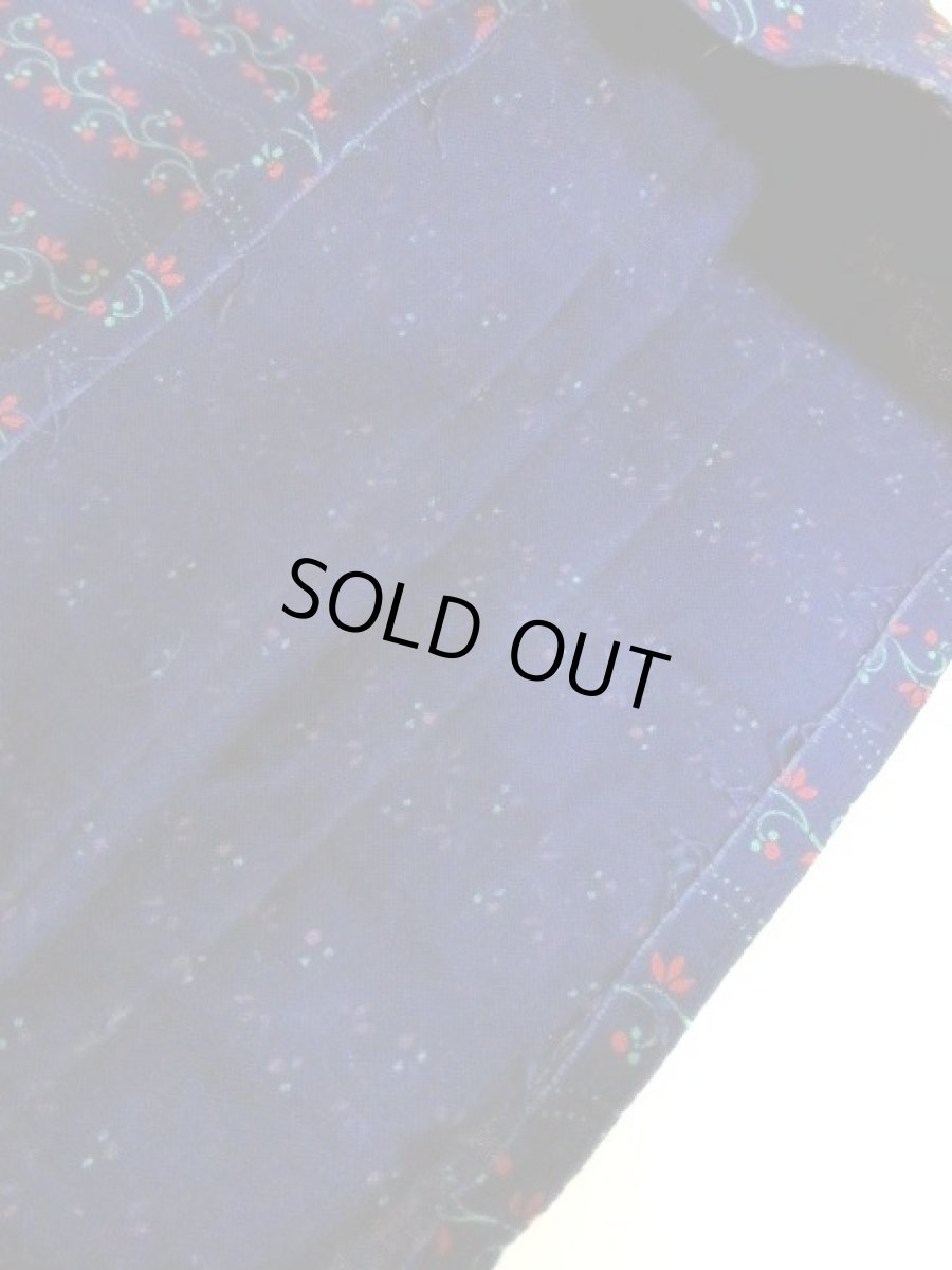 画像14: Navy×Red切り替えしデザイン お花刺繍装飾×フロントジッパー 大人フォークロア ディアンドル チロルワンピース ドイツ民族衣装 舞台 演奏会 フォークダンス オクトーバーフェスト 【6150】 (14)