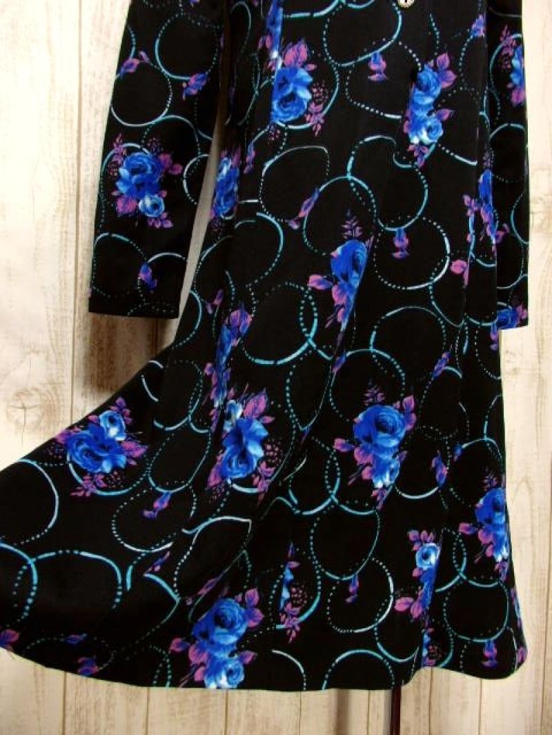 画像2: サイケ 花柄 70's ブラック レトロ 長袖 ヨーロッパ古着 ヴィンテージワンピース 【6264】