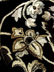 画像13: ヨーロッパ古着　贅沢なクラシカル模様織りが素晴らしい!!パーティースタイルにも♪上品大人クラシカルなヨーロピアンヴィンテージドレス　Black (13)