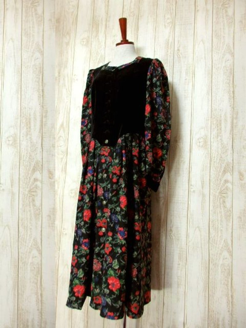 画像1: ベロア 花柄 ブラック 長袖 クラシカル ディアンドル チロルワンピース ドイツ民族衣装 舞台 演奏会 フォークダンス オクトーバーフェスト 【6299】