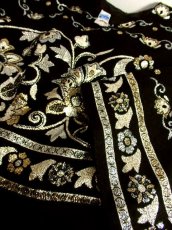 画像11: ヨーロッパ古着　贅沢なクラシカル模様織りが素晴らしい!!パーティースタイルにも♪上品大人クラシカルなヨーロピアンヴィンテージドレス　Black (11)